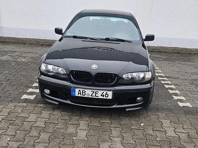 Second-hand BMW 325 Sport Line 192 CP (141 kW) 2002 Negru Berlinǎ