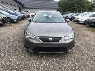Grau Gebraucht 2015 Seat Leon ST Ecomotive Kombi | 4.600 €