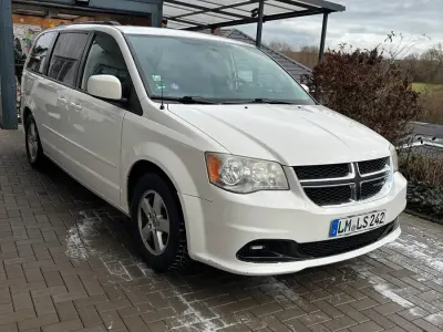 Gebraucht Dodge Grand Caravan 286 PS (210 kW) 2011 Weiß Van / Kleinbus