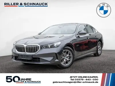 Second-hand BMW 520 197 CP (144 kW) 2025 Gri Berlinǎ