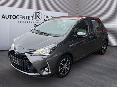 Gebraucht Toyota Yaris Hybrid Team 114 PS (83 kW) 2018 Grau Limousine