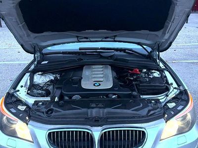 BMW 525