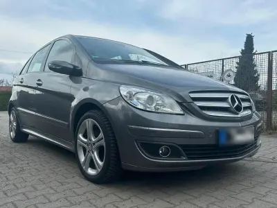 Gebraucht Mercedes B200 140 PS (102 kW) 2008 Grau Van / Kleinbus