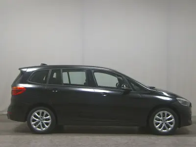 Gebraucht BMW 218 Gran Tourer Advantage 150 PS (110 kW) 2020 Schwarz Van / Kleinbus