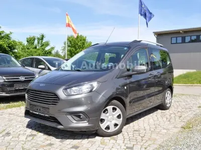 Gebraucht Ford Tourneo Courier Trend 101 PS (74 kW) 2019 Grau Van / Kleinbus