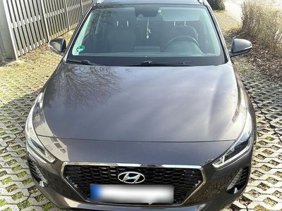 Gebraucht Hyundai i30 115 PS (84 kW) 2018 Grau Kombi