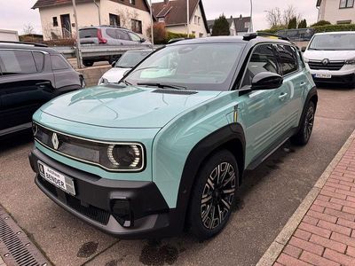 Grün Neu 2025 Renault 4 E-Tech Iconic SUV | 34.630 € (Fairer Preis)