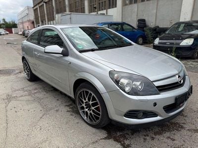 Opel Astra GTC