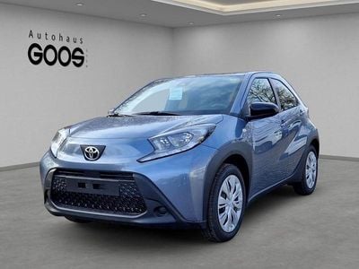 Neu Toyota Aygo X X-play 72 PS (52 kW) 2025 Grau SUV