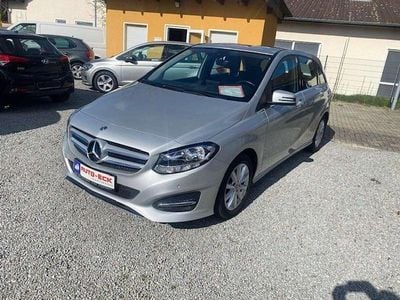 Gebraucht Mercedes B180 122 PS (89 kW) 2017 Polarsilber  metalliclack Van / Kleinbus