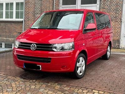 Gebraucht VW Multivan Comfortline 179 PS (131 kW) 2011 Rot Van