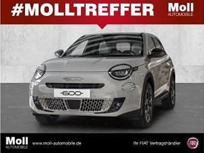 Neu Fiat 600 110 PS (80 kW) 2025 Beige (cappuccino beige) SUV