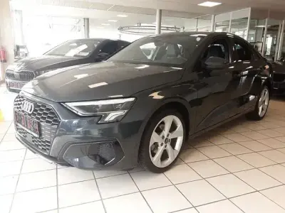 Gebraucht Audi A3 Advanced 150 PS (110 kW) 2024 Manhattangrau metallic (metallic) Limousine