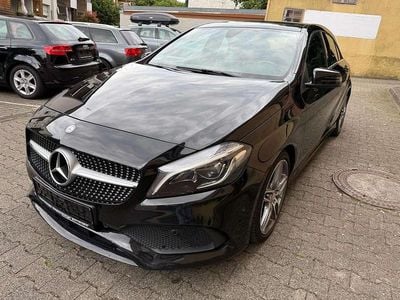 Gebraucht Mercedes A180 AMG line 122 PS (89 kW) 2016 Kosmosschwarz Kleinwagen