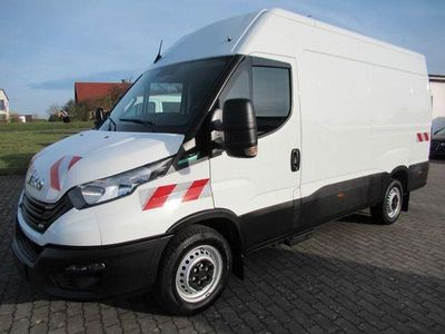 Gebraucht Iveco Daily 144 PS (105 kW) 2023 Weiss Limousine