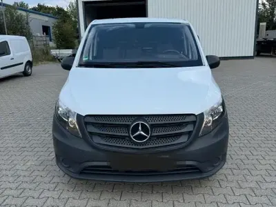 Gebraucht Mercedes Vito 88 PS (64 kW) 2019 Weiß Van