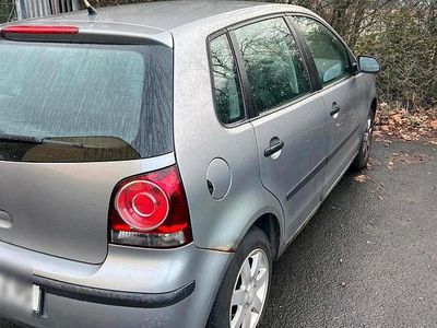 Gebraucht VW Polo 64 PS (47 kW) 2006 Silber Kleinwagen