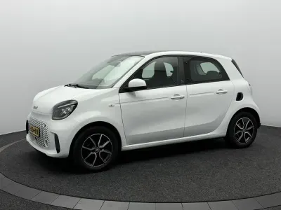 Usata Smart ForFour Electric Drive 60 kW (82 CV) 2021 Bianco Berlina