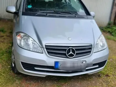 Gebraucht Mercedes A160 95 PS (69 kW) 2009 Silber Limousine