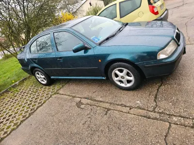 Second-hand Skoda Octavia 125 CP (91 kW) 1998 Verde Berlinǎ