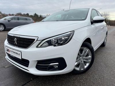 Gebraucht Peugeot 308 Active 131 PS (96 kW) 2021 Weiß Limousine