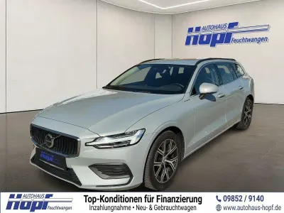Gebraucht Volvo V60 Core 197 PS (144 kW) 2024 Silber Kombi