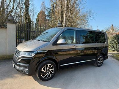 Usata VW Multivan Generation Six 150 CV (110 kW) 2022 Grigio Monovolume
