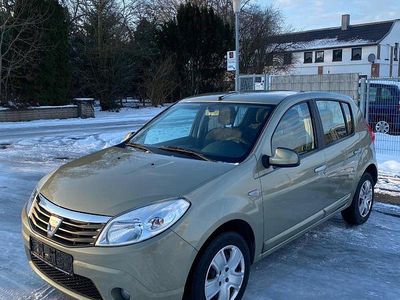 Używany Dacia Sandero Lauréate 87 KM (63 kW) 2008 Zielony Sedan/Limuzyna