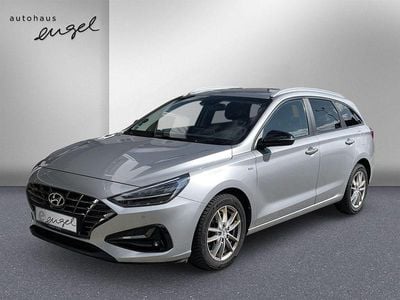 Gebraucht Hyundai i30 Edition 30+ 160 PS (117 kW) 2021 Shimmering silver Kombi