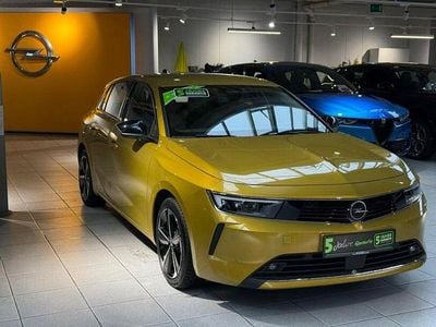 Second-hand Opel Astra 181 CP (133 kW) 2022 Galben Berlinǎ