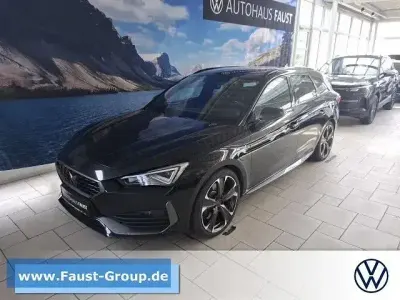 Second-hand Cupra Leon VZ 245 CP (180 kW) 2022 Negru Break