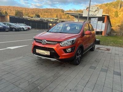 Gebraucht Baic X25 2017 Orange SUV
