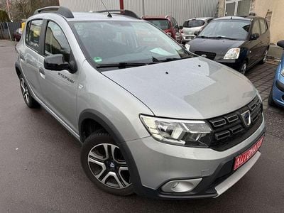 Highland grey Gebraucht 2020 Dacia Sandero Celebration Kleinwagen | 12.800 € (Guter Preis)