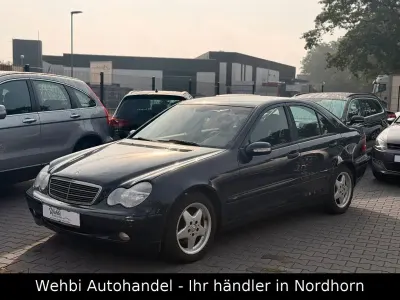 Gebraucht Mercedes C200 122 PS (89 kW) 2003 Schwarz Limousine