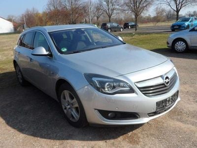 Gebraucht Opel Insignia Innovation 170 PS (125 kW) 2015 Argon silber/ice silver (m2) Kombi