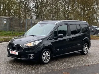 Gebraucht Ford Grand Tourneo Connect Titanium 120 PS (88 kW) 2018 Schwarz Van / Kleinbus