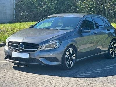 Gebraucht Mercedes A200 136 PS (100 kW) 2012 Grau Limousine