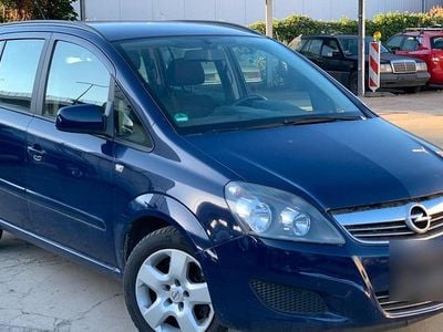 Blau Gebraucht 2012 Opel Zafira Van / Kleinbus | 3.000 € (Guter Preis)
