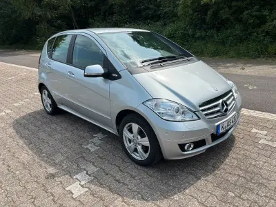 Gebraucht Mercedes A200 Avantgarde 136 PS (100 kW) 2010 Silber Limousine