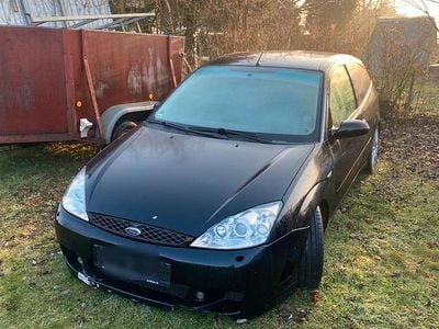Gebraucht Ford Focus ST 173 PS (127 kW) 2002 Schwarz Kleinwagen