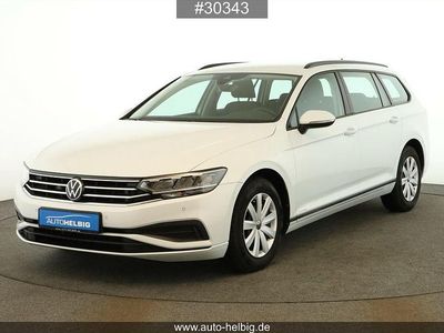 Weiß Gebraucht 2022 VW Passat Conceptline Kombi | 20.490 € (Superpreis)