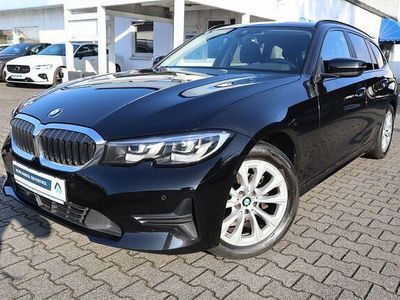Schwarz ii Gebraucht 2021 BMW 318 Advantage Kombi | 20.985 € (Fairer Preis)