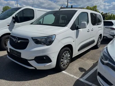 Second-hand Opel Combo Life Edition 131 CP (96 kW) 2020 Alb Monovolum