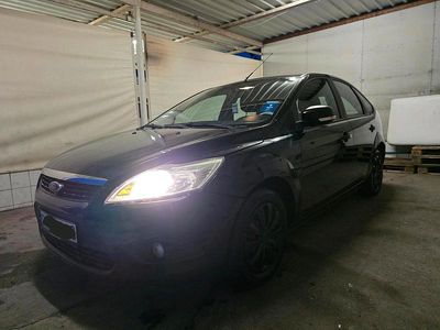 Gebraucht Ford Focus 100 PS (73 kW) 2009 Schwarz Limousine