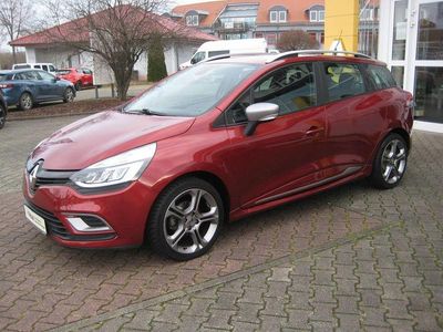 Rot Gebraucht 2018 Renault Clio IV Intens Limousine | 11.390 € (Fairer Preis)