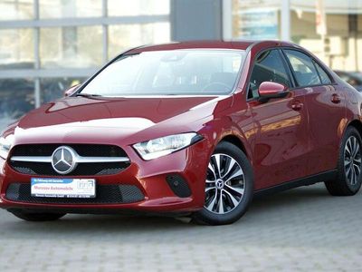 Gebraucht Mercedes A180 Advanced 116 PS (85 kW) 2020 Designo patagonienrot metallic (metallic) Limousine