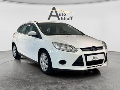 Gebraucht Ford Focus 101 PS (74 kW) 2014 Weiß Limousine