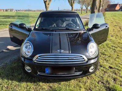Begagnad Mini ONE 98 HK (72 kW) 2010 Svart Halvkombi