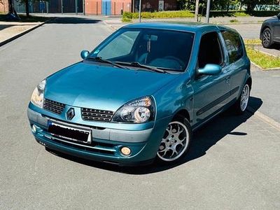 Usata Renault Clio II 75 CV (55 kW) 2003 Blu Utilitaria