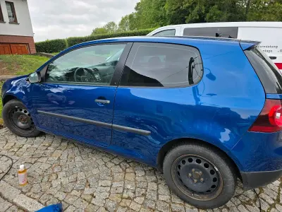 Gebraucht VW Golf V 75 PS (55 kW) 2005 Blau Kleinwagen